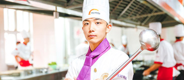 �����Ӣרҵ