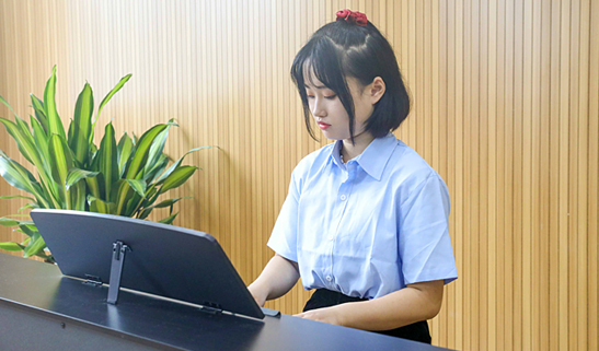 ���ٽ���