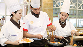 ʵ����������